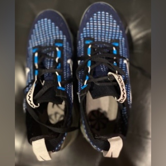 Nike Navy and Black Running Shoes 4.5Y - Picture 10 of 14